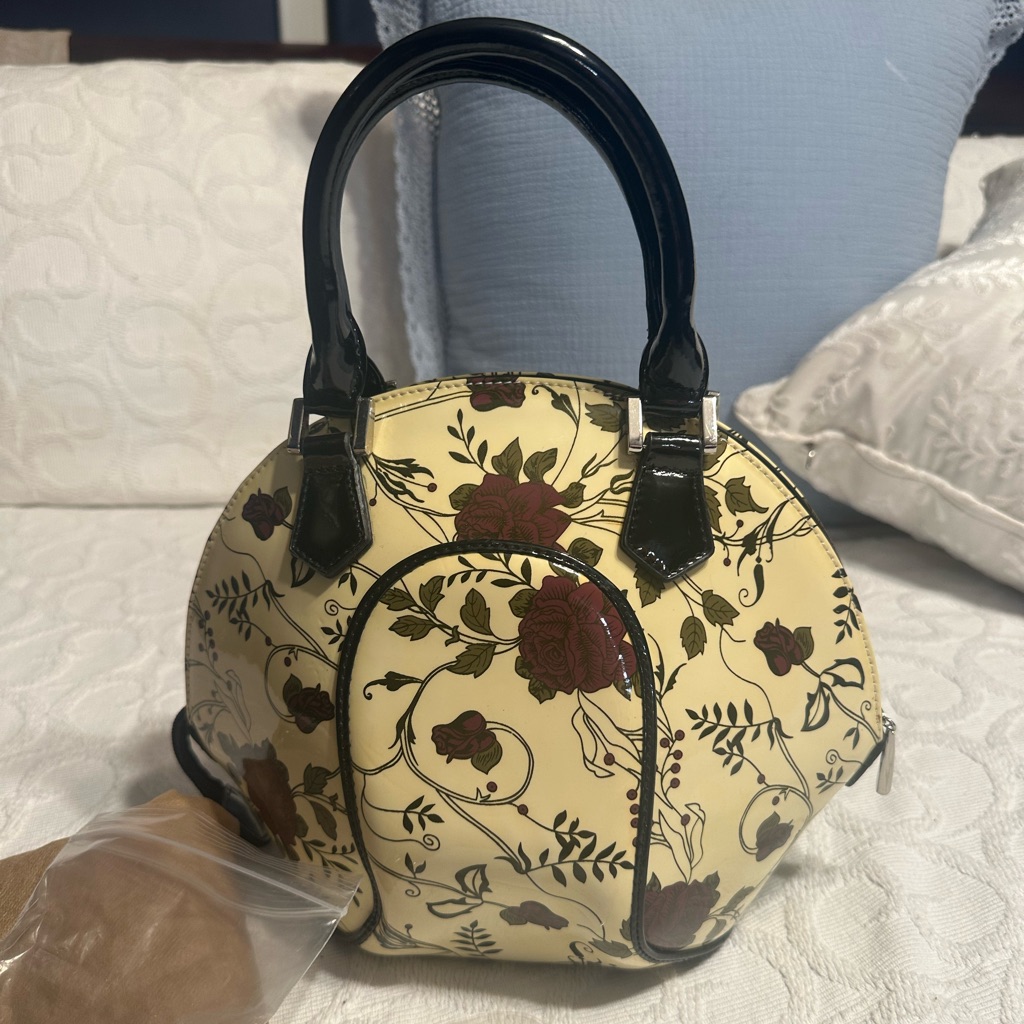 Nwt Bravo Handbag Style No H51-9274